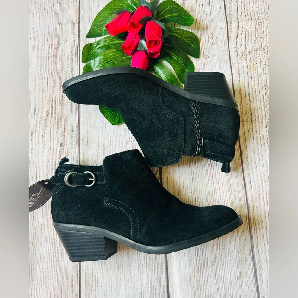 White Mountain Sadie Women’s Black Suede Western Buckle Booties Size 7.5